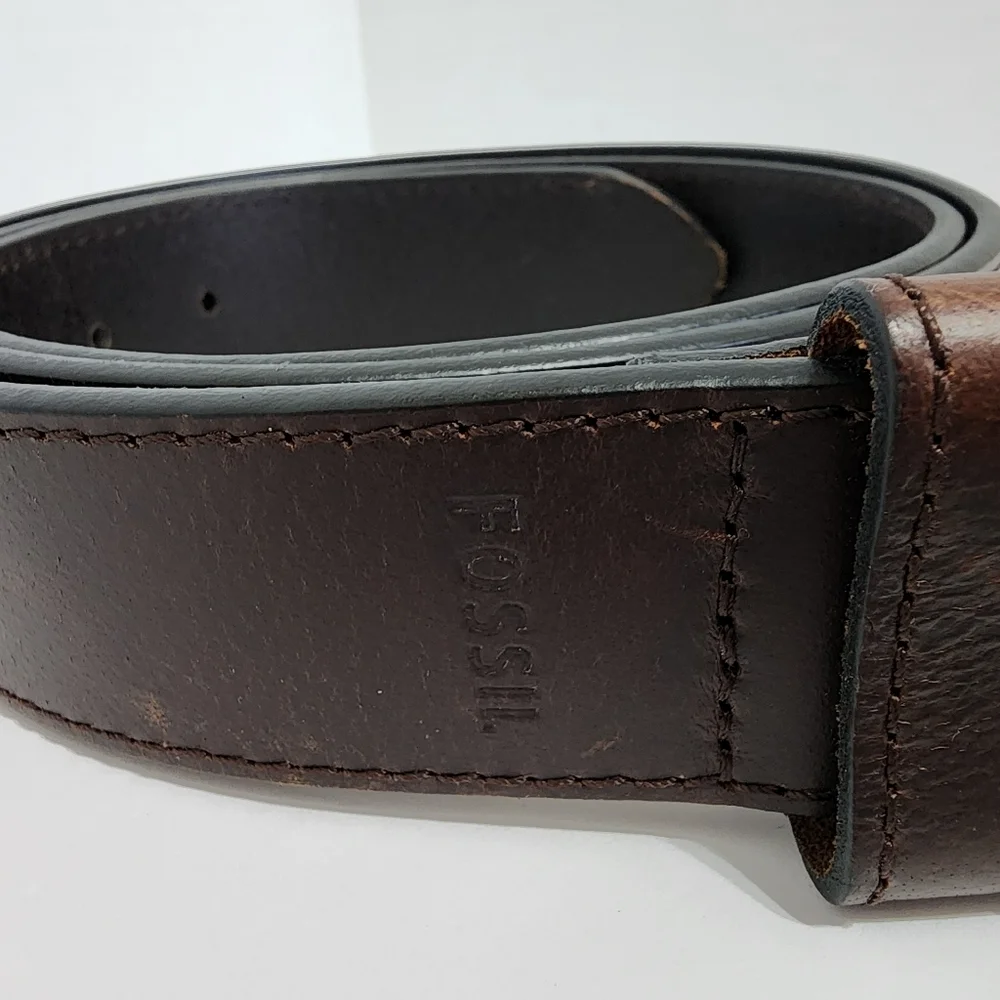 Fossil Brown Genuine Leather Belt Silver Buckle Size 100/40